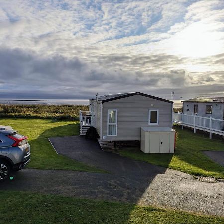 Beautiful Pet Friendly Southerness Caravan With Sea View & Decking Area Mainsriddle Exterior photo