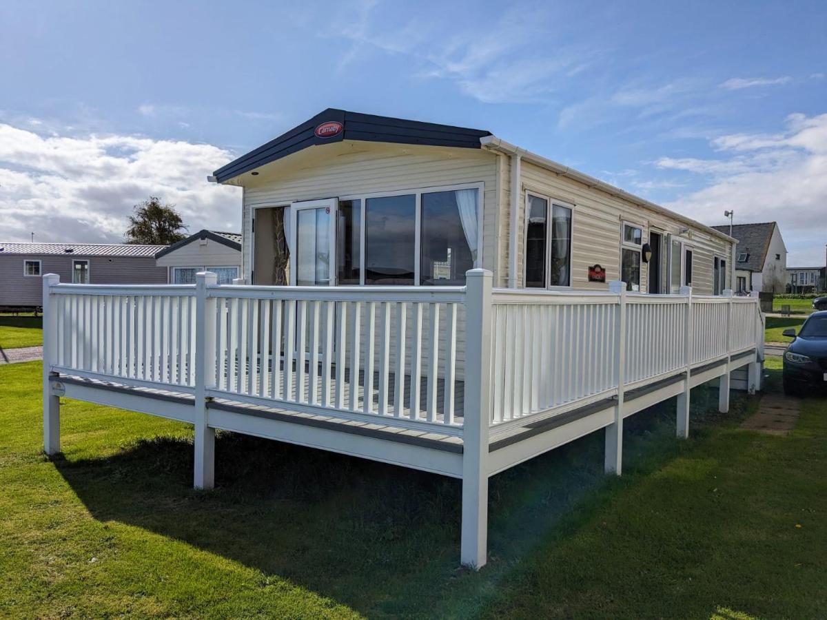 Beautiful Pet Friendly Southerness Caravan With Sea View & Decking Area Mainsriddle Exterior photo